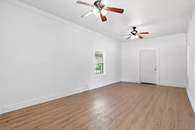 417 E Hughes Street, Collinsville, TX 76233 - Photo 12