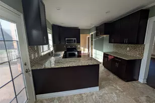 1940 Cedar Ridge Dr, Lewisville, TX 75067 - Photo 12