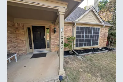 1940 Cedar Ridge Drive, Lewisville, TX 75067 - Photo 2