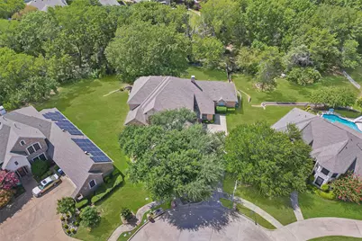 902 Glen Meadow Court, Garland, TX 75044 - Photo 4