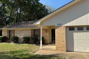 209 Magnolia Ln, Chandler, TX 75758 - Photo 1