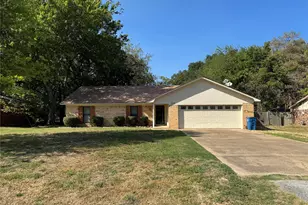 209 Magnolia Ln, Chandler, TX 75758 - Photo 2