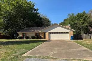 209 Magnolia Ln, Chandler, TX 75758 - Photo 16