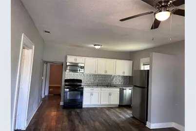 615 S Throckmorton Street, Sherman, TX 75090 - Photo 2