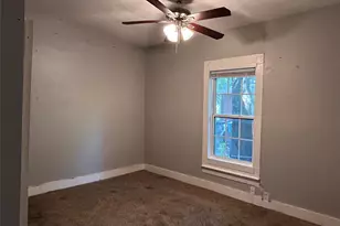 615 S Throckmorton St, Sherman, TX 75090 - Photo 8