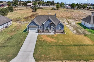1017 Don Eve Ct, Azle, TX 76020 - Photo 4
