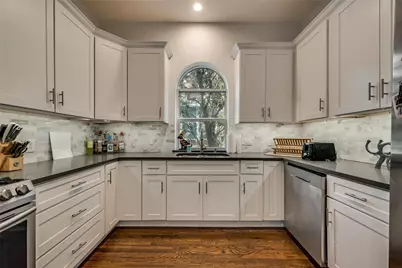 2205 Canton Street #111, Dallas, TX 75201 - Photo 6
