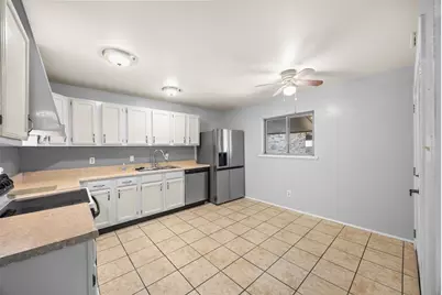 8817 Millwood Drive, Rowlett, TX 75088 - Photo 10