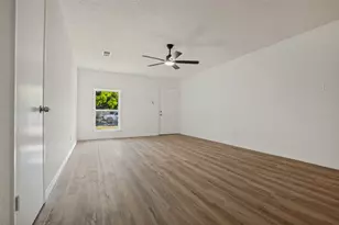 1617 Avenue A, Grand Prairie, TX 75051 - Photo 6