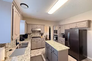 1421 Berkley Rd, Allen, TX 75002 - Photo 6