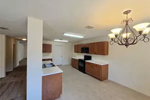 8108 Stowe Springs Ln, Arlington, TX 76002 - Photo 10