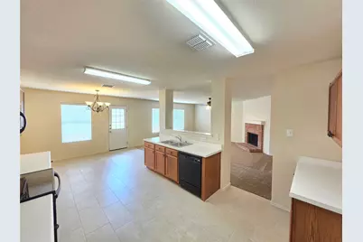 8108 Stowe Springs Lane, Arlington, TX 76002 - Photo 12