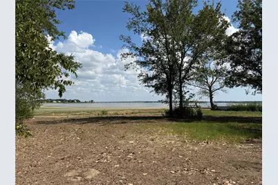 456 Causeway View, Seven Points, TX 75143 - Photo 2