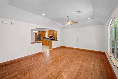 1201 S Sargent Street, Fort Worth, TX 76105 - Photo 2