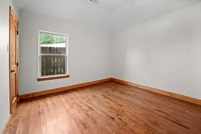 1201 S Sargent Street, Fort Worth, TX 76105 - Photo 8