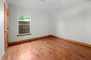 1201 S Sargent St, Fort Worth, TX 76105 - Photo 8