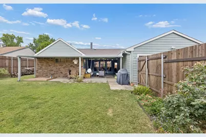 425 Kirkwood Drive, Lewisville, TX 75067 - Photo 24