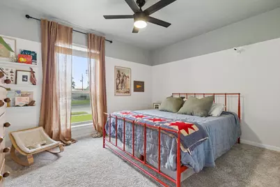425 Kirkwood Drive, Lewisville, TX 75067 - Photo 20