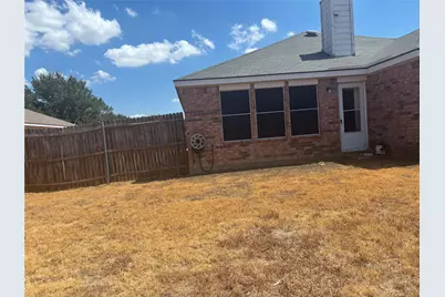 1809 Chapman Drive, Lancaster, TX 75134 - Photo 2