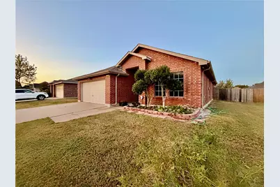 8107 Stowe Springs Lane, Arlington, TX 76002 - Photo 4