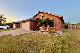 8107 Stowe Springs Ln, Arlington, TX 76002 - Photo 4