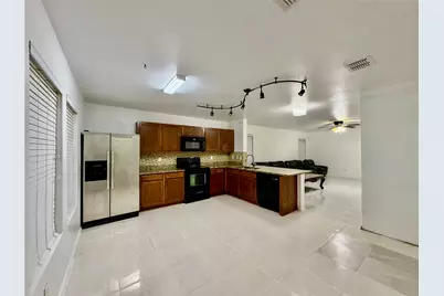 8107 Stowe Springs Lane, Arlington, TX 76002 - Photo 12