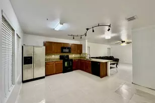 8107 Stowe Springs Ln, Arlington, TX 76002 - Photo 12