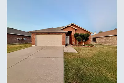 8107 Stowe Springs Lane, Arlington, TX 76002 - Photo 2