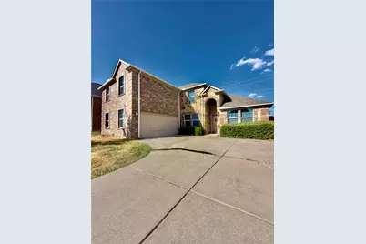 632 Rolling Hills Lane, DeSoto, TX 75115 - Photo 2