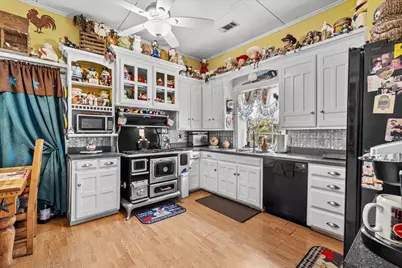 707 N Magnolia Avenue, Hubbard, TX 76648 - Photo 14