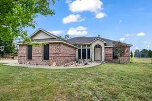 108 Butternut Ct, Weatherford, TX 76088 - Photo 1