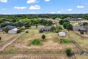 108 Butternut Ct, Weatherford, TX 76088 - Photo 24