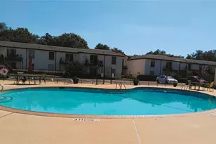 4042 Ridglea Country Club Dr, Fort Worth, TX 76126 - Photo 2