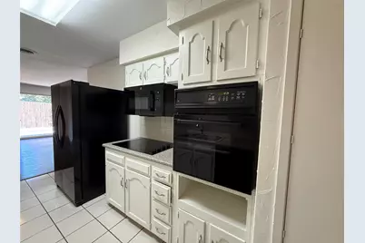 818 Fontana Avenue, Richardson, TX 75080 - Photo 6