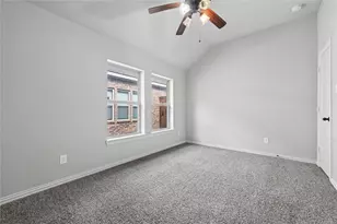 6918 Belteau Ln, Dallas, TX 75227 - Photo 14