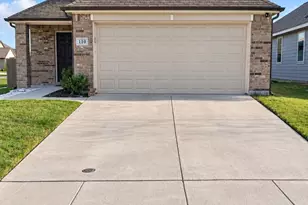 110 Arango Wy, Everman, TX 76140 - Photo 2