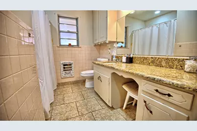 105 E Pecan Street, Saint Jo, TX 76265 - Photo 14