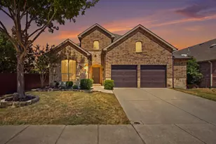 1409 Pelican Dr, Little Elm, TX 75068 - Photo 2