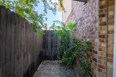 18942 Ravenglen Court, Dallas, TX 75287 - Photo 38