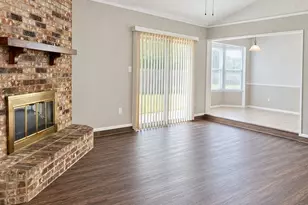 6432 Grasshopper Dr, Watauga, TX 76148 - Photo 6