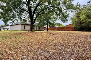 3204 Henderson St, Greenville, TX 75401 - Photo 32