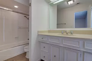 5818 Orchid Ln, Dallas, TX 75230 - Photo 30