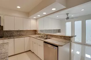 5818 Orchid Ln, Dallas, TX 75230 - Photo 10