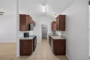 611 Oliver Ln, Waxahachie, TX 75165 - Photo 8