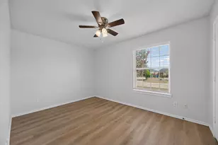611 Oliver Ln, Waxahachie, TX 75165 - Photo 12