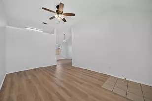 611 Oliver Ln, Waxahachie, TX 75165 - Photo 4