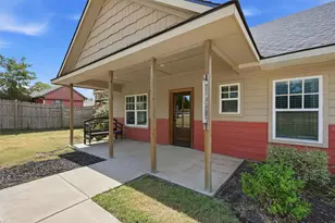 406 Cody Ln, Sherman, TX 75092 - Photo 4