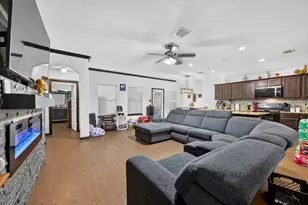 2365 Old Leonard St, Fort Worth, TX 76119 - Photo 4