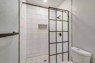 607 W Page Ave, Dallas, TX 75208 - Photo 14