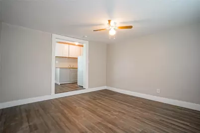 326 W Sears Street #202, Denison, TX 75020 - Photo 8